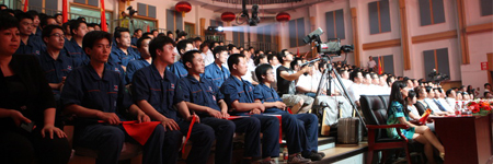 景津集團舉行慶祝建黨90周年文藝晚會