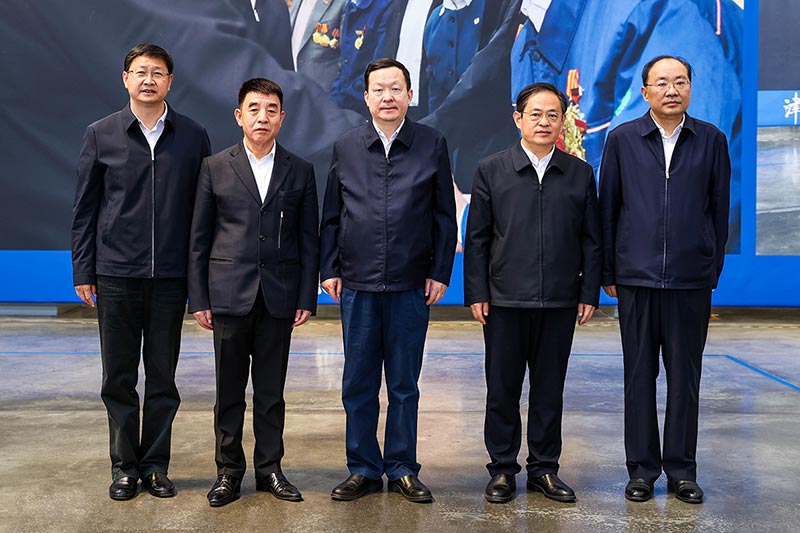 守住防疫底線，穩(wěn)抓安全生產(chǎn)